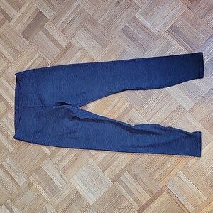 Fabletics Women's Charcoal Leggings Size Medium NWT